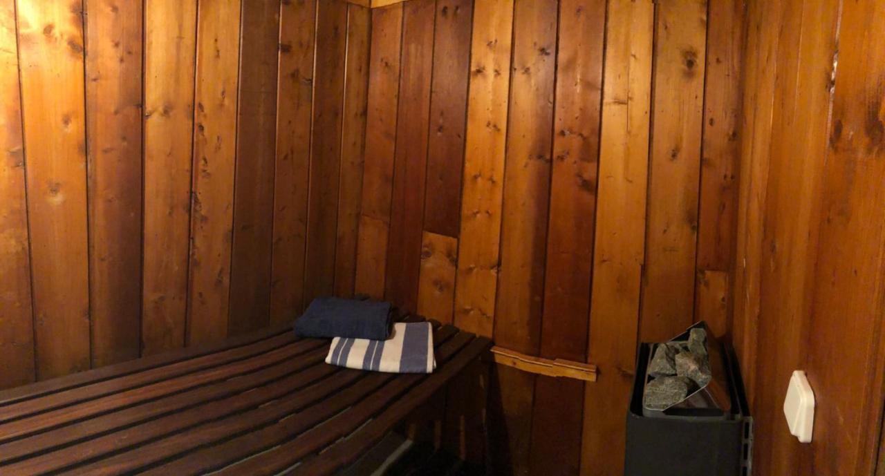 Adosado En La Costa Con Excelentes Vistas Al Estuario De Urdaibai Villa Mundaka Bagian luar foto